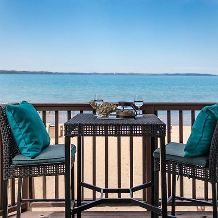 New Listing Beach Bliss 211! Stunning Bay View 特拉弗斯城 外观 照片