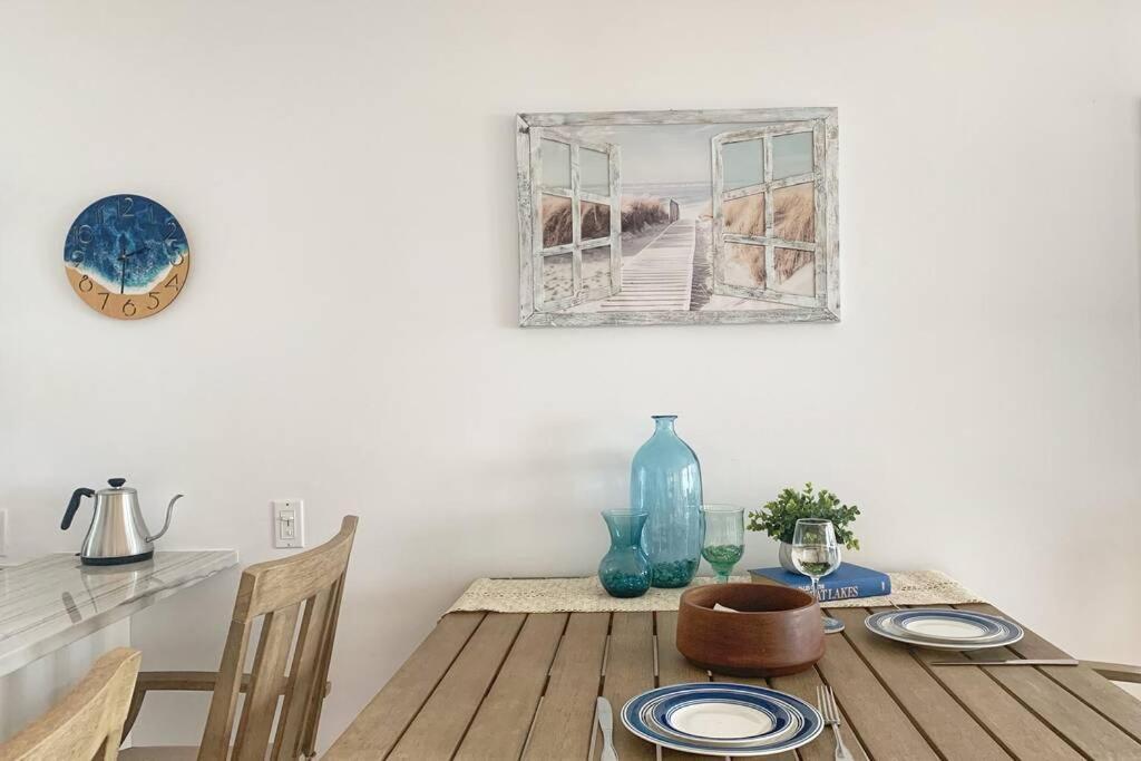 New Listing Beach Bliss 211! Stunning Bay View 特拉弗斯城 外观 照片