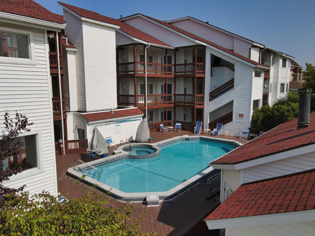 New Listing Beach Bliss 211! Stunning Bay View 特拉弗斯城 外观 照片