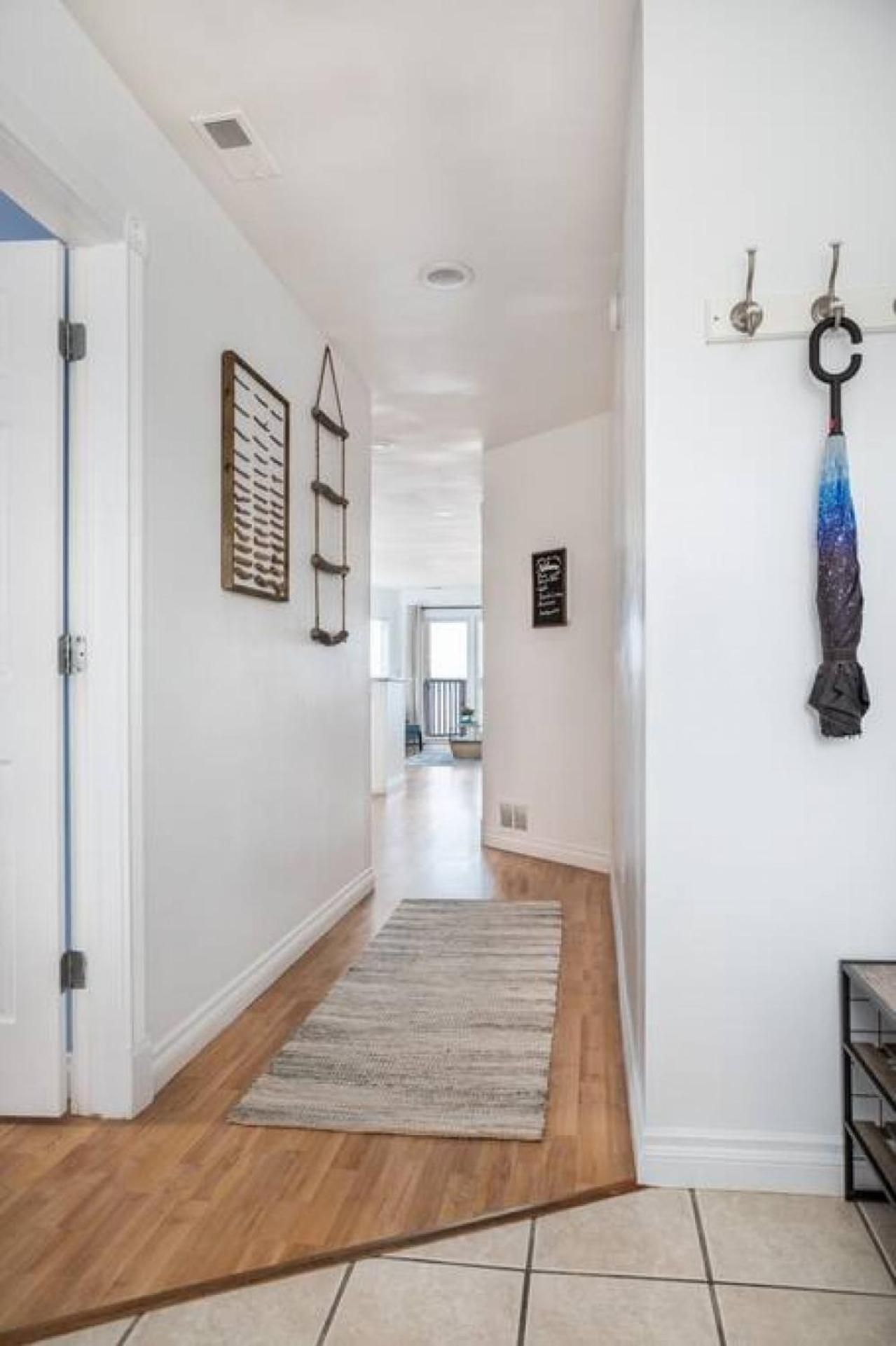 New Listing Beach Bliss 211! Stunning Bay View 特拉弗斯城 外观 照片